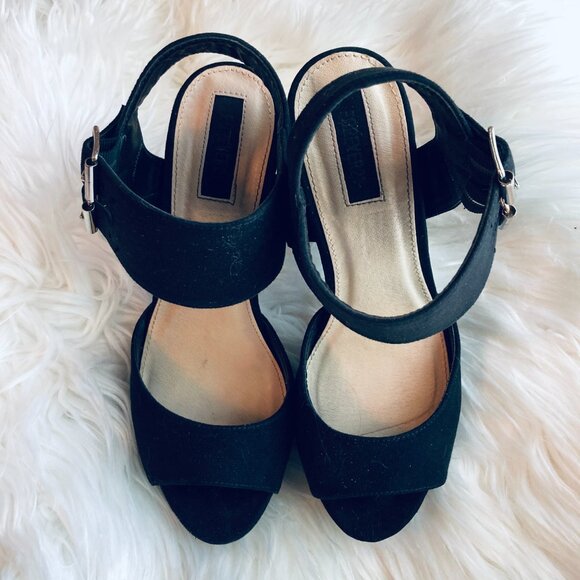 Platform Babydoll Shoes with Velvety Finish Size 6 - Picture 3 of 8